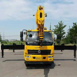 東風12噸汽車吊 全能工作伙伴與五金工具的完美結合